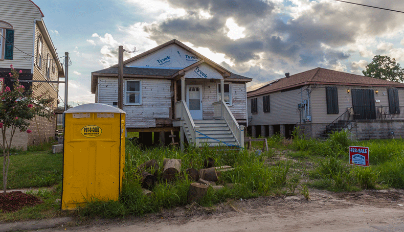 Homes near where Katrina's floodwaters breached the London Avenue Canal's levee.