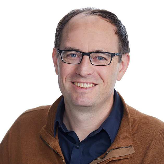 Chris Cunningham, economista di ricerca e consulente associato